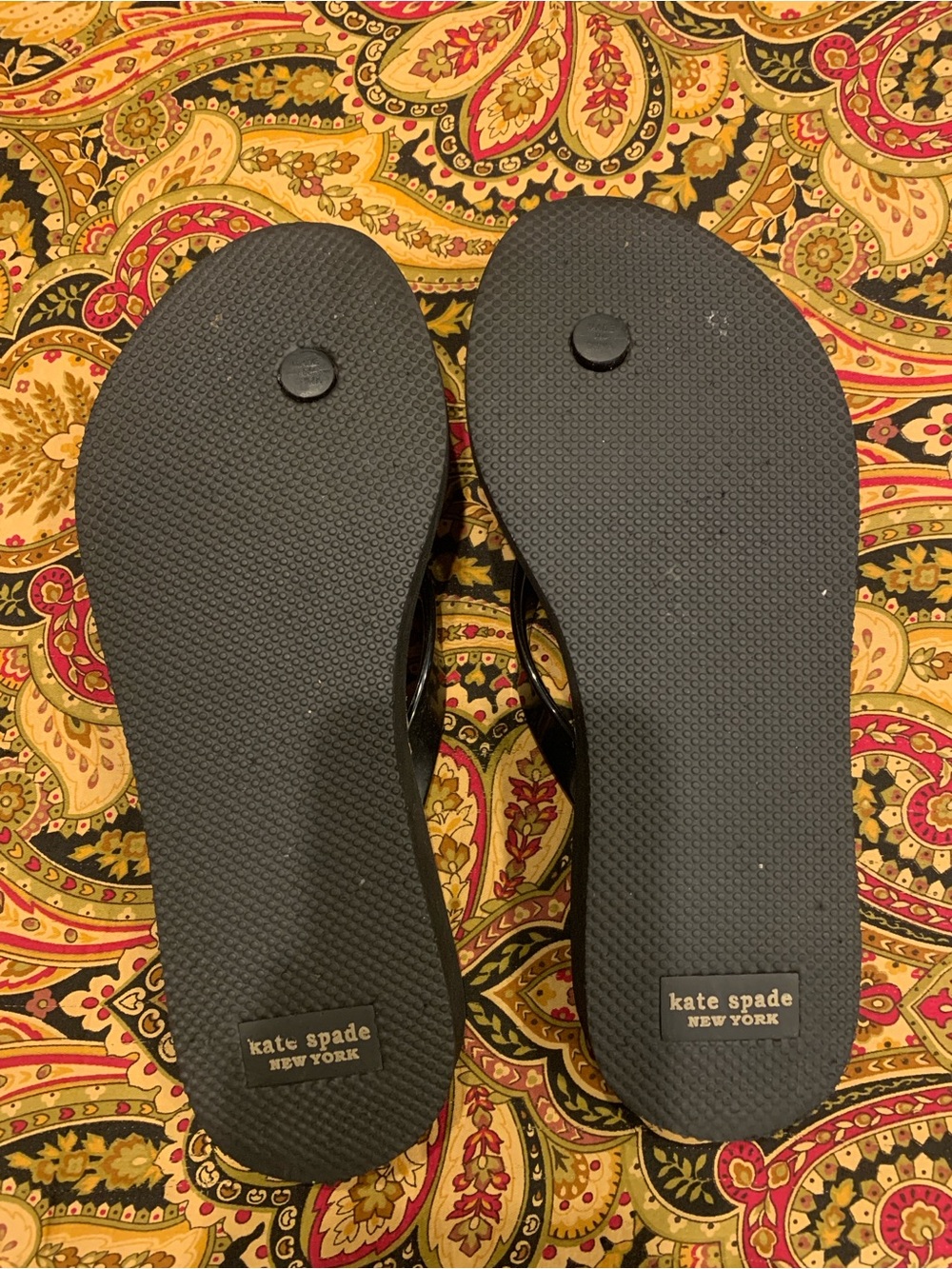Kate Spade Leopard Flip Flops Size 7 - Picture 3 of 4